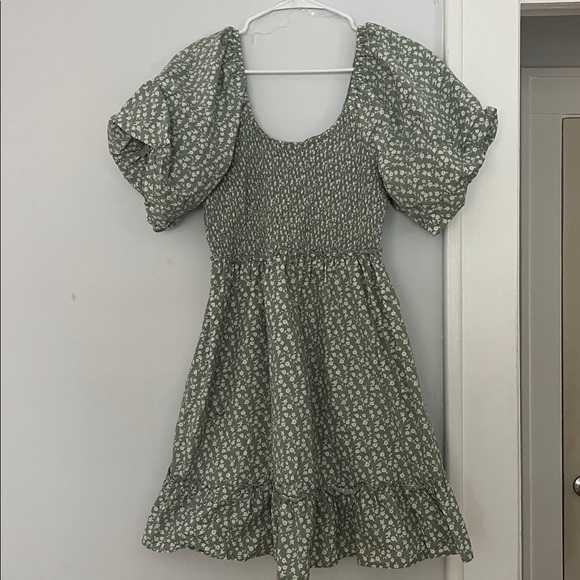 Floral Green Mini Dress - Picture 1 of 2